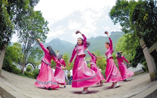 大眾旅游紅火 “五一”假期出游人數(shù)、旅游收入走高